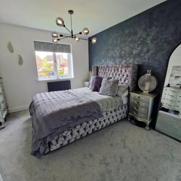 London Luxe Storage Bed: Bedroom Furniture
