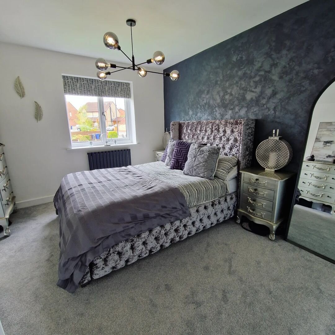 London Luxe Storage Bed: Bedroom Furniture