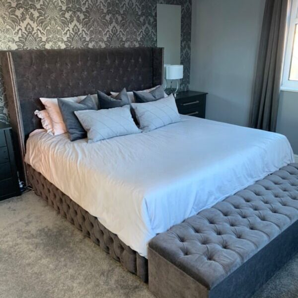 London Luxe Storage Bed: Bedroom Furniture