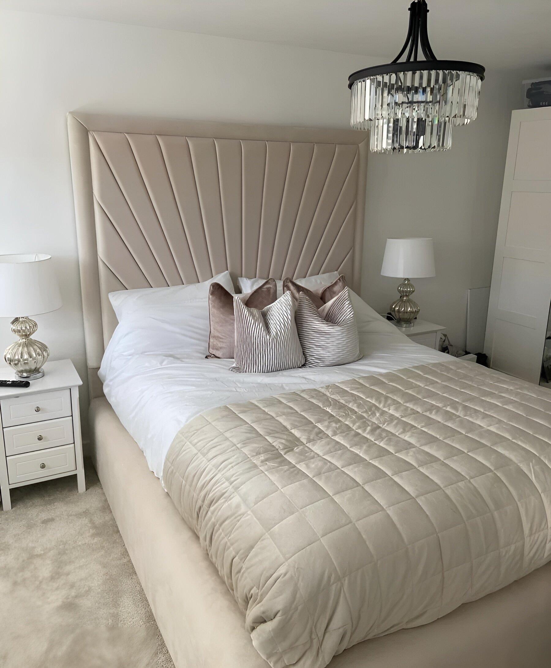 LuxeLift Storage Bed: Stylish & Functional