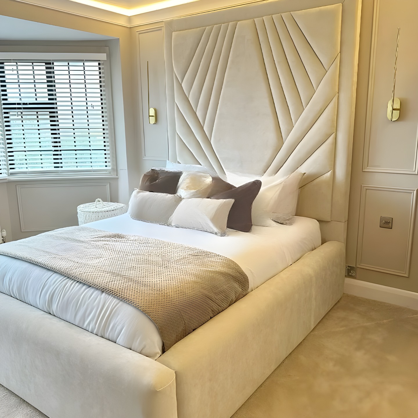 Ray Ottoman Storage Bed: Bedroom Furniture