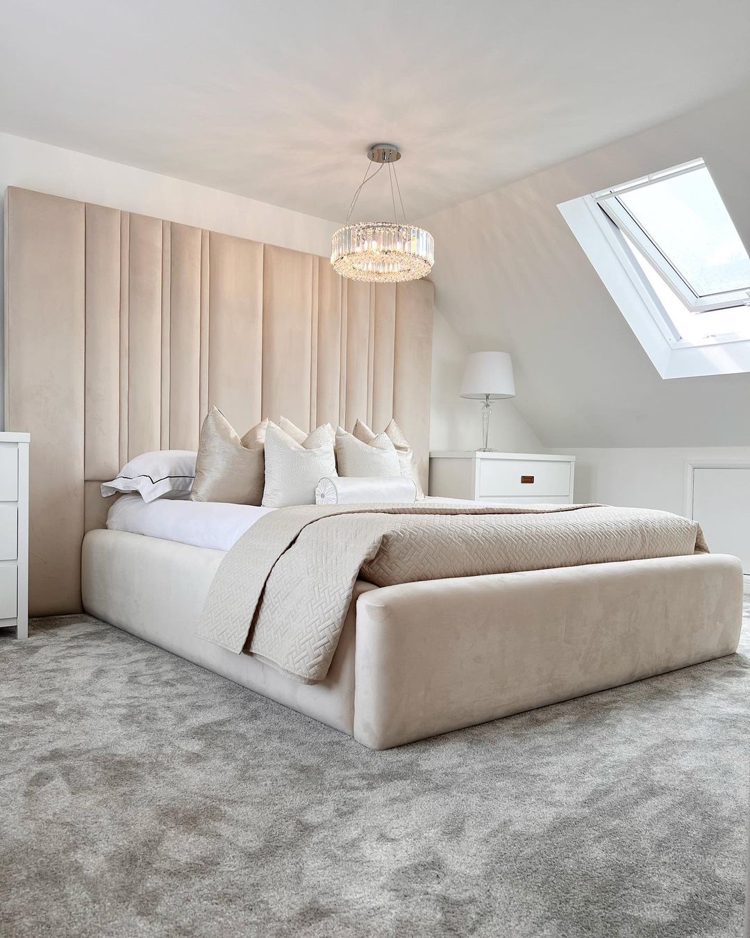 Highland Haven Designer Bed: Storage Solutions
