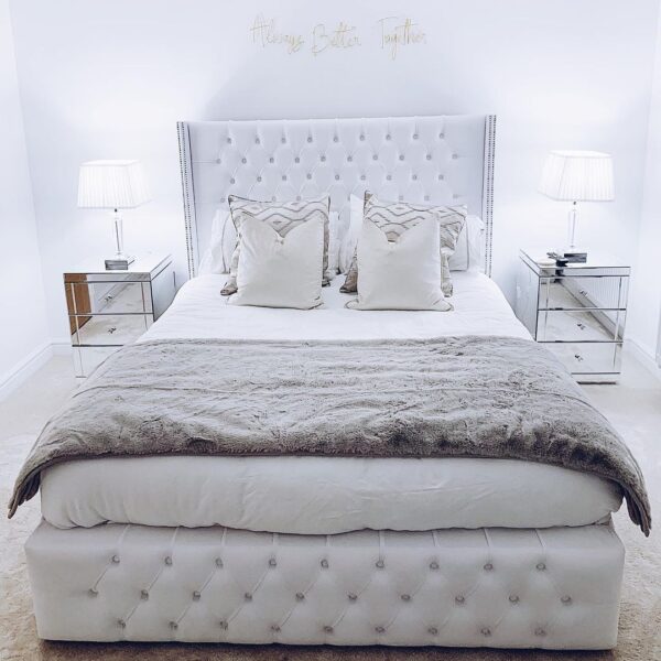 London Luxe Storage Bed: Bedroom Furniture