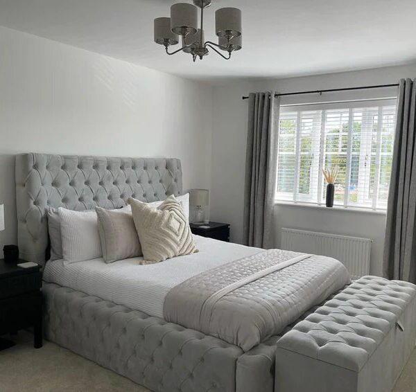 Diva Ottoman Storage Bed: Storage Solutions
