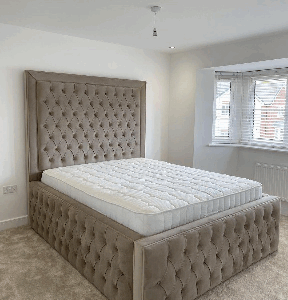 Empress Ottoman Storage Bed: Bedroom Furniture