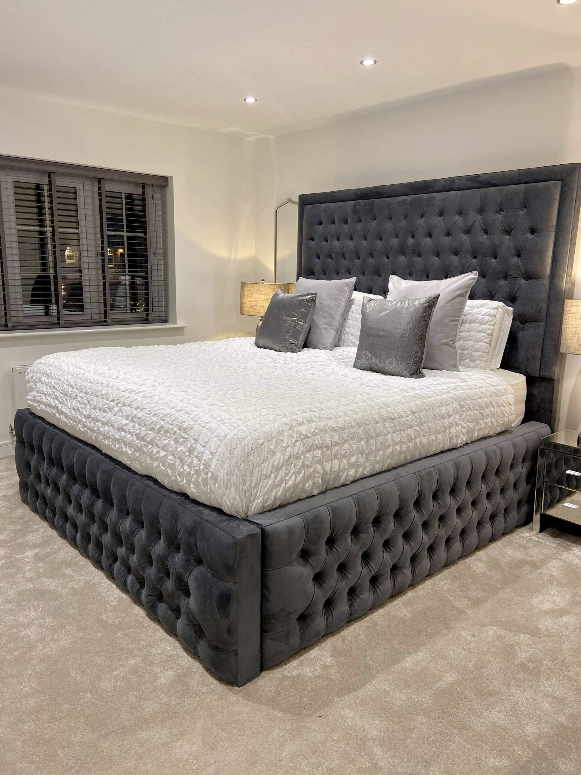 Empress Ottoman Storage Bed: Bedroom Furniture