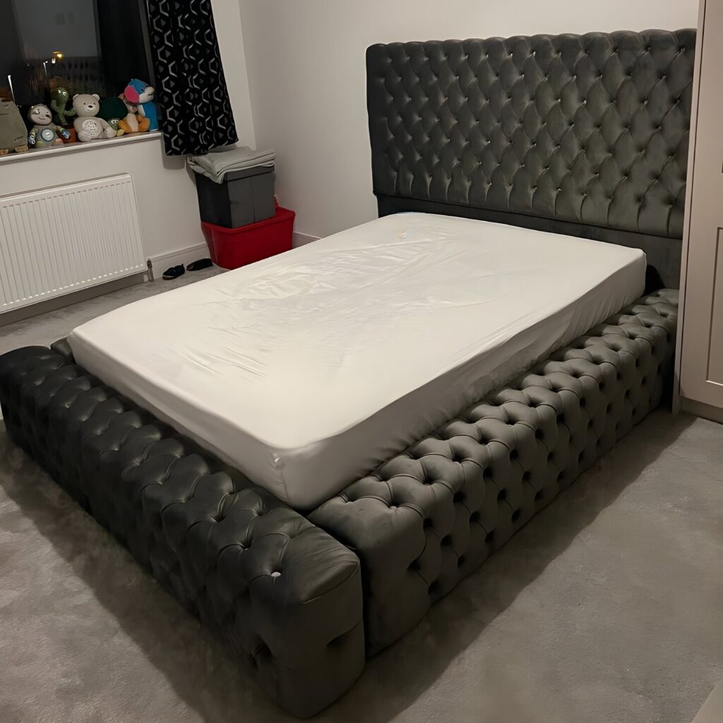 Royal Supreme Storage Bed: Bedroom Furniture