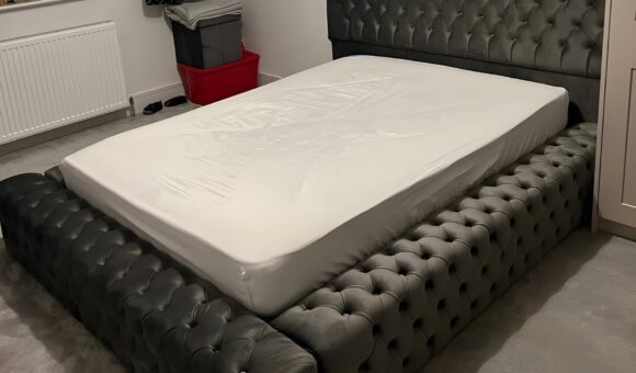 Royal Supreme Storage Bed: Bedroom Furniture