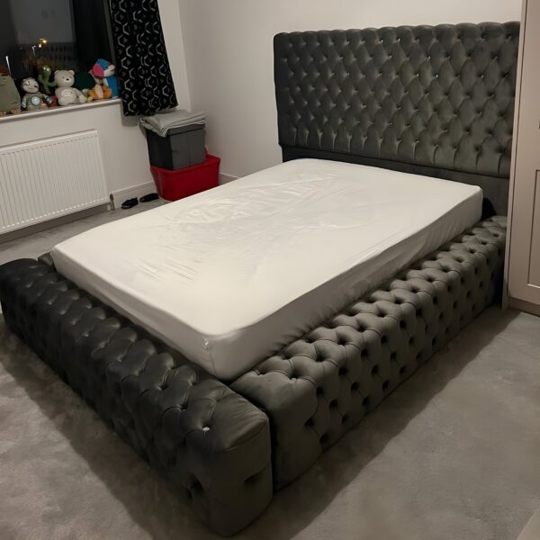 Royal Supreme Storage Bed: Bedroom Furniture