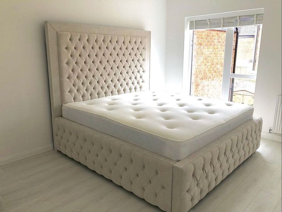 Empress Ottoman Storage Bed: Bedroom Furniture
