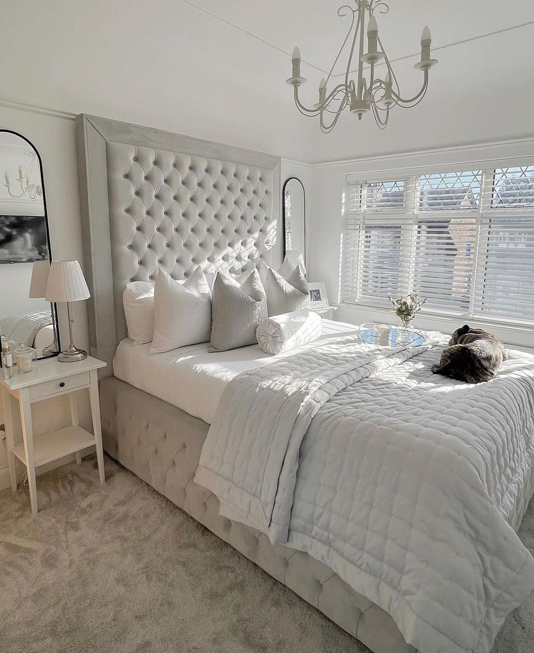 Empress Ottoman Storage Bed: Bedroom Furniture