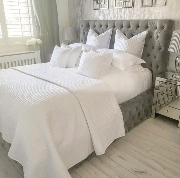 Diva Ottoman Storage Bed: Storage Solutions