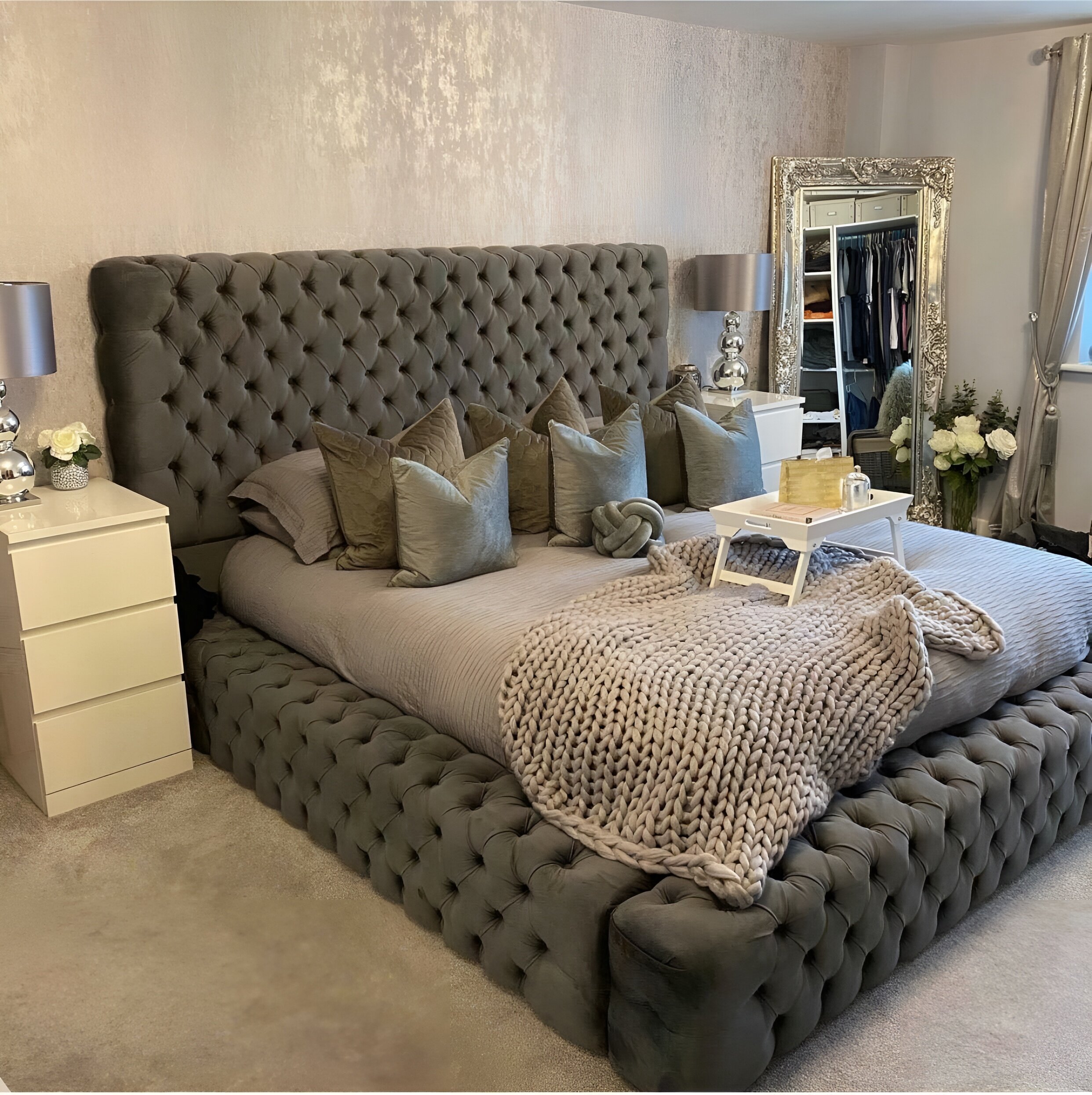 Royal Supreme Storage Bed: Bedroom Furniture